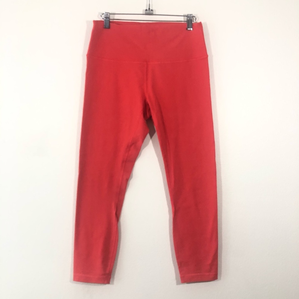 Lululemon Athletica 8/10 Orange Wunder Under Crops